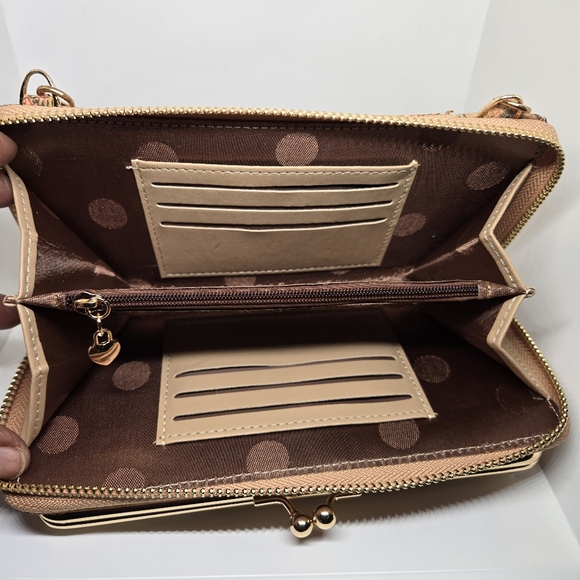 Baellerry wallet with Chain Crossbody - Picture 4 of 4